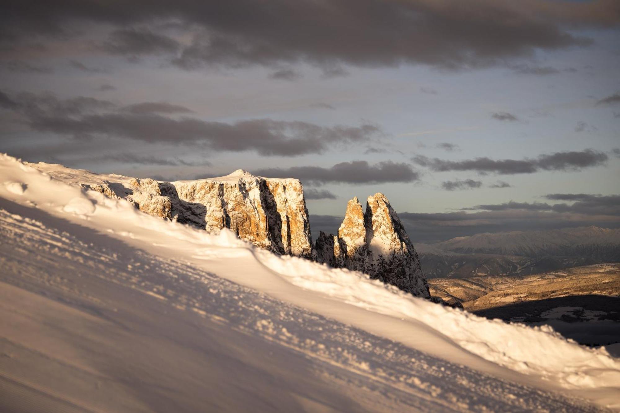Hotel Alpina Dolomites Alpe Di Siusi Esterno foto